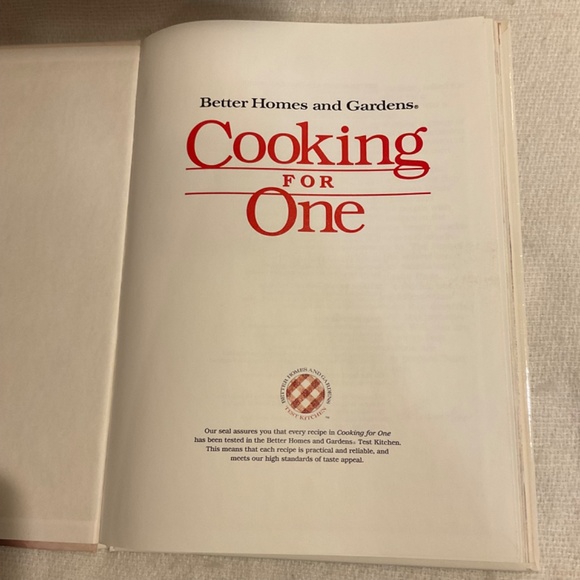Vintage Better Homes & Gardens Cooking For One Cookbook Hardcover - Picture 2 of 10
